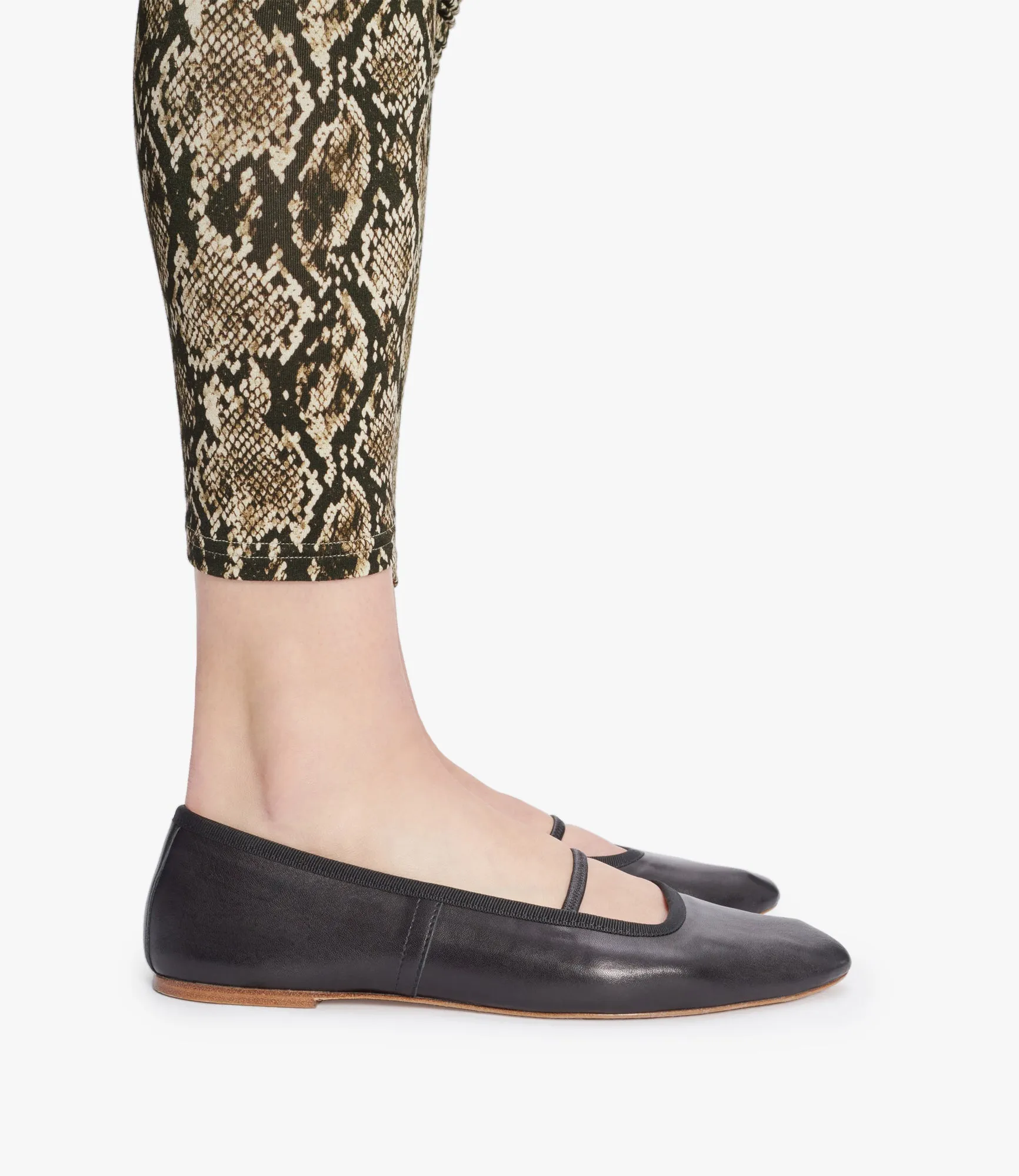 Swan ballet flats